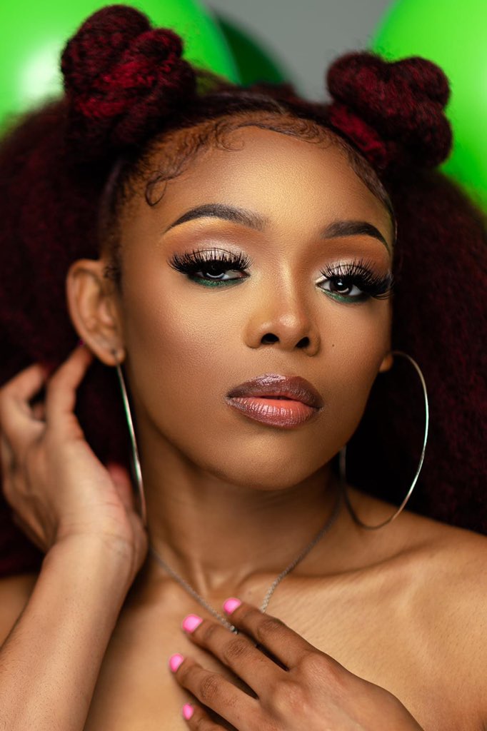 Let's work! Session with my girl Rhea Walls. We've been locked in for 2 years for everything!