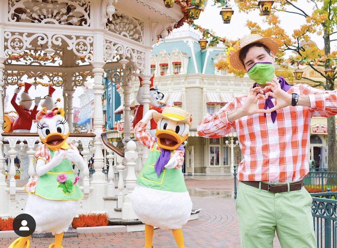 BacklotProd's tweet photo. Par contre ils sont bien gentil @DisneylandParis mais il est oรน mon pโtit Donald pour Halloween hormis ร meet Mickey de temps en temps ?
#BringBackTheDuck https://t.co/jR05iTx6rs