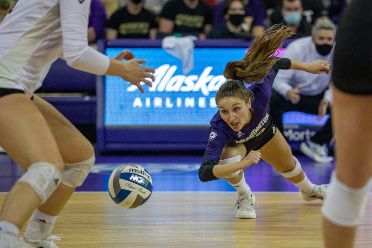 Photos from last night’s game against UCLA. After losing the first two sets, Washington came back for an impressive 3-2 victory. <a href="/UWDailySports/">The Daily Sports</a>