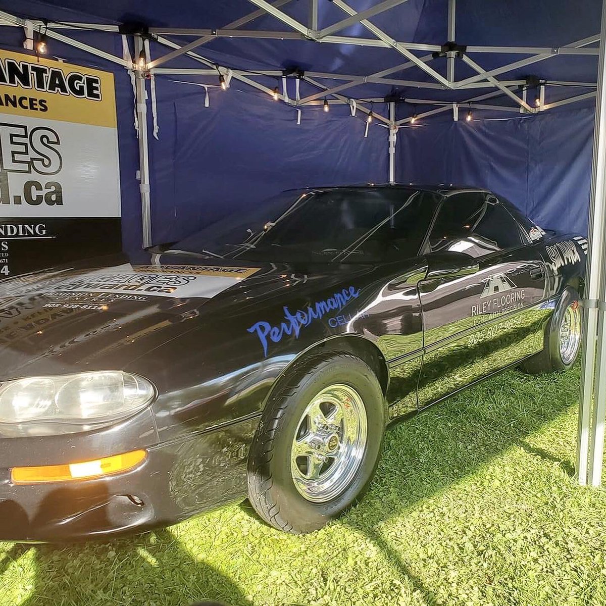 liftthevisor's tweet photo. Mortgage Agent &amp; Drag Racer Steve Hayward making a strong statement about the importance of mental health awareness &amp; the systemic change that's needed in that area, at this weekends Caledonia Fair, where he's integrated #LiftTheVisor into his business display.

Thanks Steve 🙏👊 https://t.co/OsQJXYVBuS