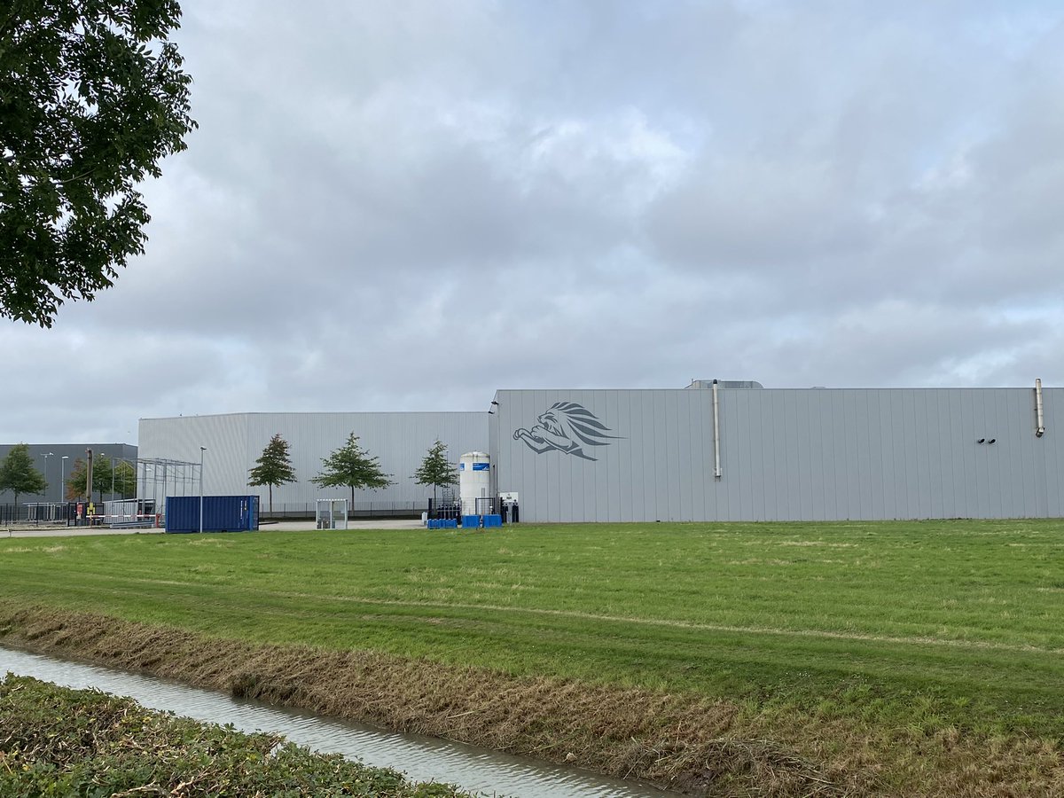 Project in beeld. Vandaag twee ombouwen bij opdrachtgevers #RTP onze monteurs leveren weer een uitstekend stukje vakmanschap. #industrie #ombouw #weekend #team #trots ook werken voor uitdagende project kijk dan bij onze vacatures.