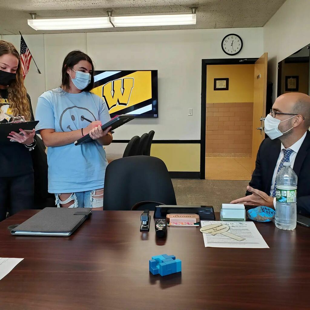 WantaghHS's tweet photo. Our #VirtualEnterpeise students took a trip to the principals office to interview Mr.Pappas and Dr.Guzzone as part of their market research! #BreakfastAnyone #WhatDoYouEat #WeAreWantagh #WantaghBusiness @paulguzzone44 @wantaghschools https://t.co/e3Gtj0jbqJ