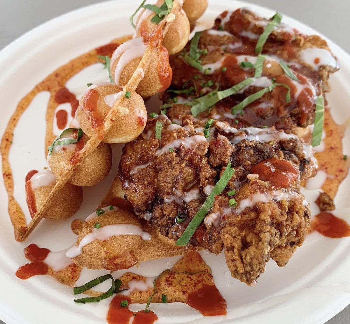 MarinationCC's tweet photo. Brunch life is the good life! Come get chicken and waffles until 3pm and then ride it into happy hour 🙌🤙 #superbrunch 📸: @eatswithjonavi https://t.co/p7p9KqAINi