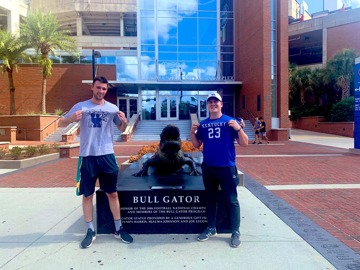 jackkeadle's tweet photo. I think we may have mixed up who the home team was #CayutsBy90 @KySportsRadio @DrewFranklinKSR @ryanlemond https://t.co/vcxiXFD3Mt