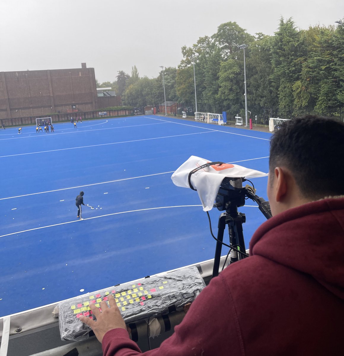 Pulotutui's tweet photo. Performance analysis support frm @isnmalaysia for @hockeymalaysia Malaysia Junior Hockey team in UK. #rainorshine #whereSportmeetsScience #teamkbs #teamisn #malaysiahockey https://t.co/JvidAItpQq