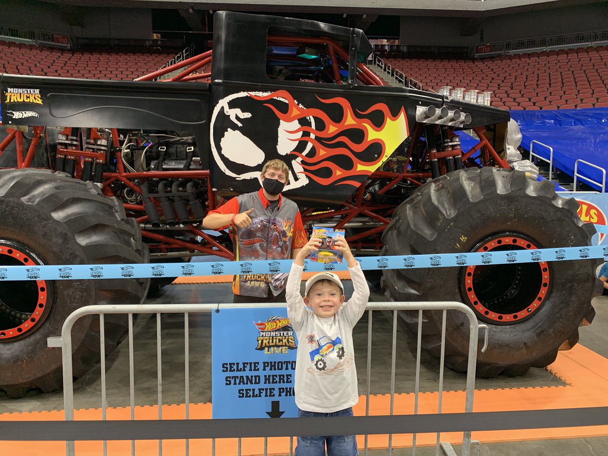 art_librarian's tweet photo. It’s Rays birthday at Hot wheels monster Jam! #hotwheelsmonstertruckslive https://t.co/1ID8ekDwC0
