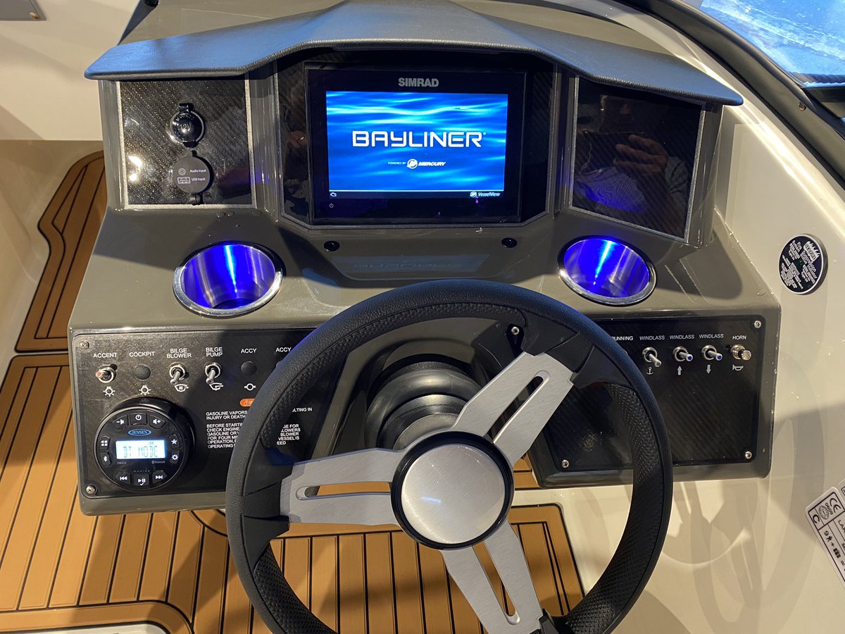 AbersochLandSea's tweet photo. 🔥Bayliner VR6 Bowrider 🔥
Just In! Brand New! 2022 Model! #abersoch #bayliner #baylinerboatsuk #boatlife #mercruiser #vr6 #abersochbeach #pwllhelimarina #thewarrenabersoch #getonthewater #boat #northwales #northwalescoast #northwest https://t.co/wzxD6z8G8Y