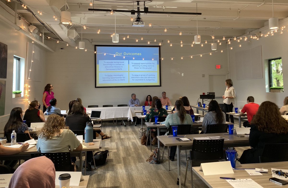 Excited to attend the #EdFundingforELs training hosted by ⁦<a href="/Molly_Stov/">Molly S. Hegwood</a>⁩ &amp; Sam Singer from ⁦<a href="/VolStateSeal/">Volunteer State Seal of Biliteracy</a>⁩ So many important leaders from ⁦<a href="/MetroSchools/">Metro Schools</a>⁩ &amp; the community here today! #FundingMatters #EnglishLearners