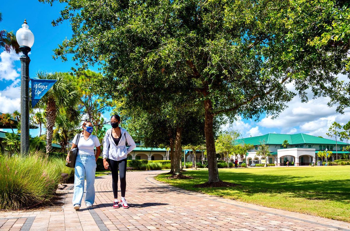 fgcu's tweet photo. Come see our beautiful campus and talk with current #FGCU students, faculty and staff at our Fall 2021 FGCU #Eagle EXPO on October 16th!

Register today at: https://t.co/9EPdla1exv

#FGCU #WingsUp #OpenHouse #CollegeVisit #CollegeTour #SWFL #Florida https://t.co/HAFMlsFtxj