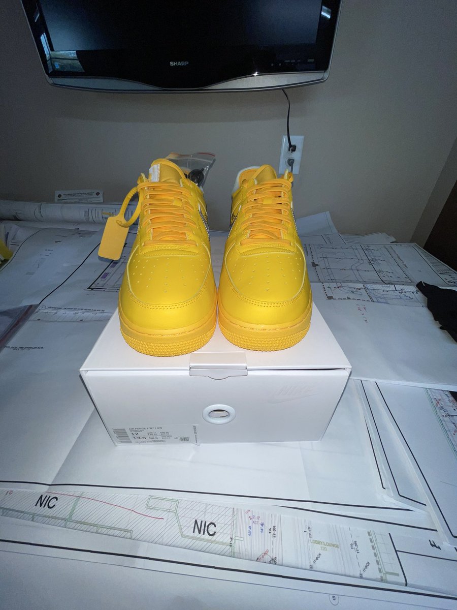 KickzPreme's tweet photo. WTS OFF-WHITE AF1 UNIVERSITY GOLD SIZE 12. $1450 SHIPPED. DM FOR MORE INFO https://t.co/PTOkV4zEqO