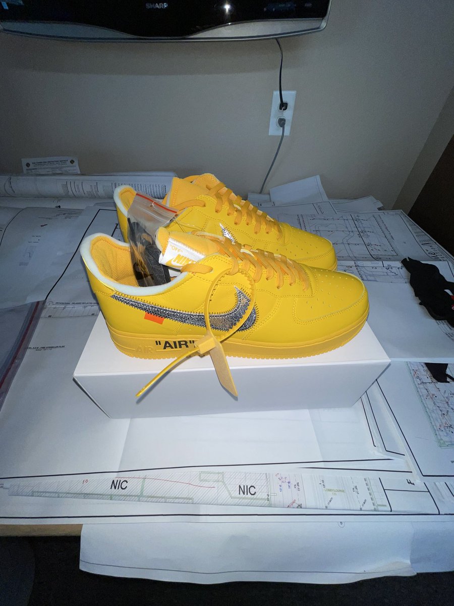 KickzPreme's tweet photo. WTS OFF-WHITE AF1 UNIVERSITY GOLD SIZE 12. $1450 SHIPPED. DM FOR MORE INFO https://t.co/PTOkV4zEqO