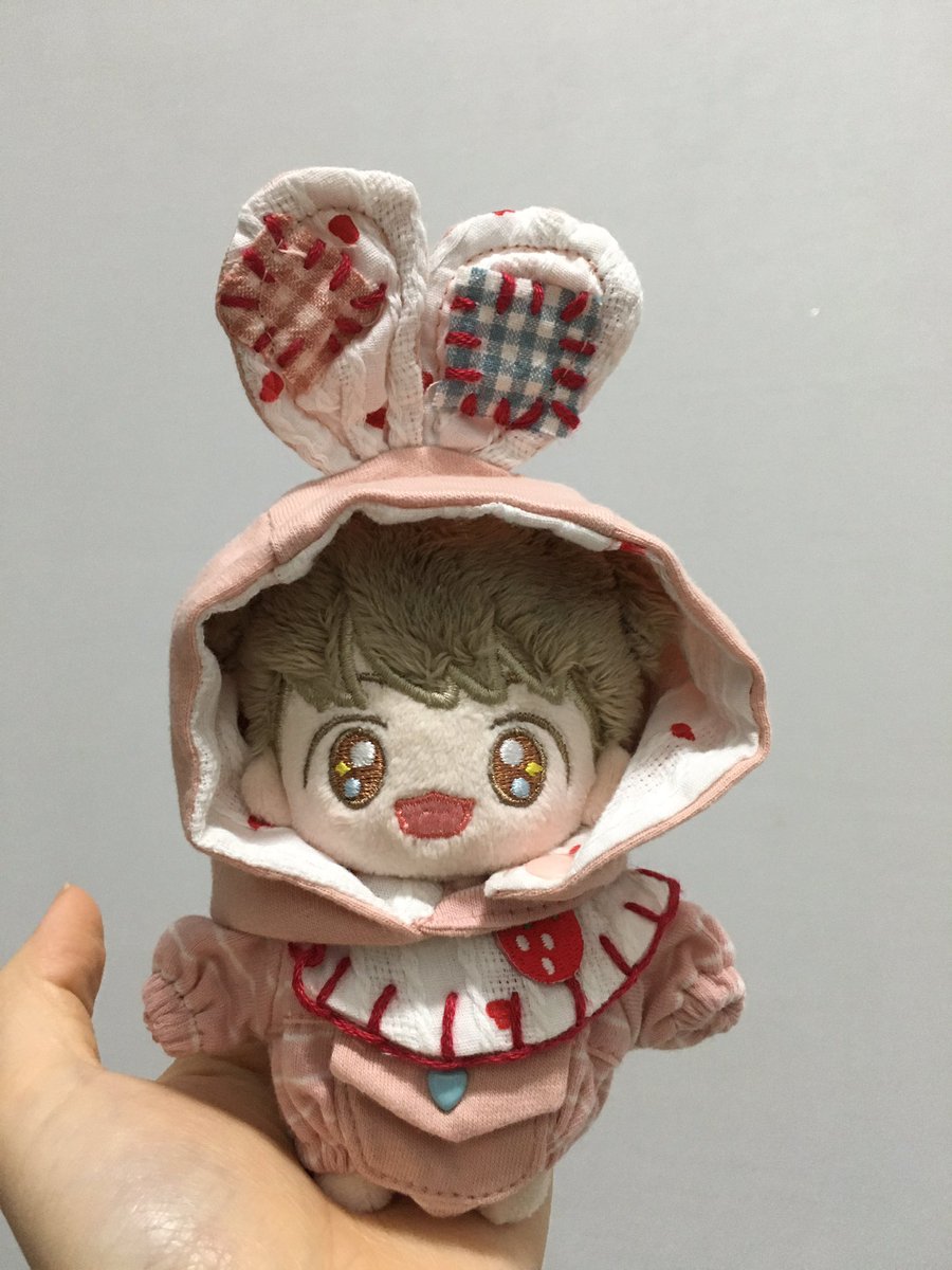 🐶:나능 토끼얌!!
@:귀는??
🐶:쨘!! 요기잇지!!
ㅠㅠㅠ졸귀ㅠㅠ쪼꼬미세쥬는 쌍디 데리러 가서 아직 안와서 앙글뽀만 먼저!사실15용이라서 레깅스는 못입히고 옷도 쩜 크지만 이정도면 괜춘한듯! 세쥬는 조금 더 크니까 더 잘 맞을거가틈ㅋㅋ20용은 큰세쥬에게 입혀봐야즤
공구 감사함다!! <a href="/RiRisomsom/">RiRi</a>