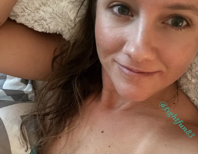 Happy Saturday 💜 Did you see the vid sent in Only Fans yesterday 😏 https://t.co/kHC90pQJof