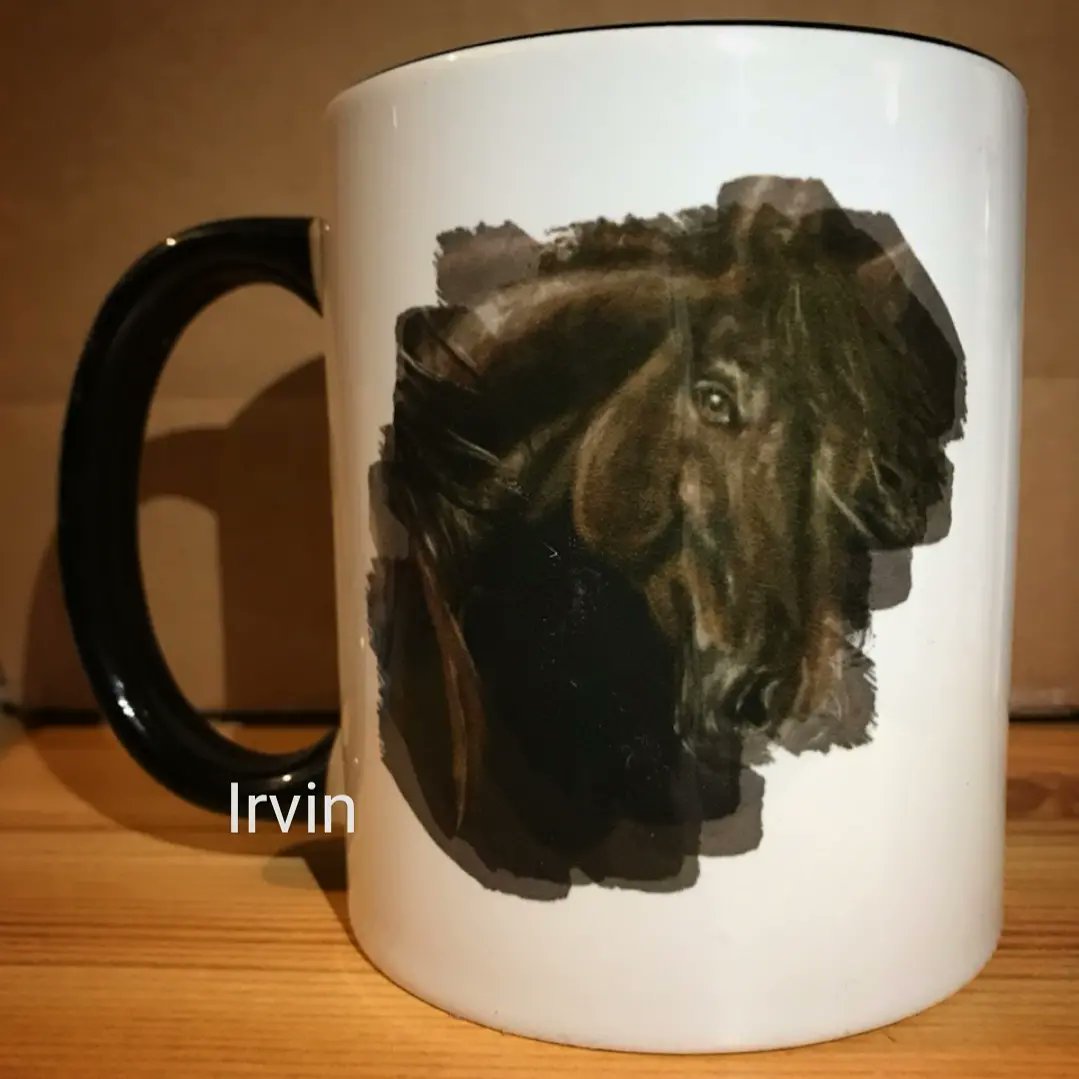 CharlieLiko's tweet photo. Mon tout dernier mug, vous avez été nombreux à me demander des chevaux... alors voilà pour commencer ! 🐎
Disponible sur mon site
https://t.co/xq24CQKXFP
Bonne soirée à tous 😊
#chevaux #cheval #chevalpassion #mug #nouveautés #dessins #illustration #dessin #art #horse #ideecadeau https://t.co/cishdevG0B