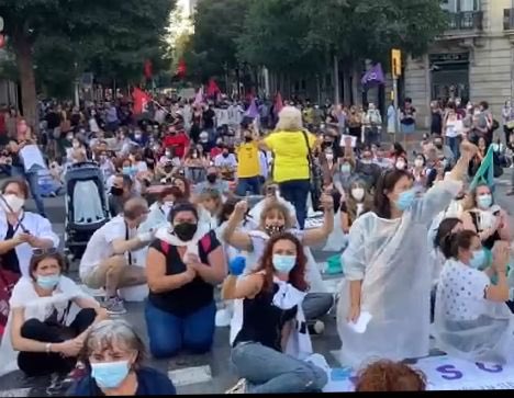 GMi15f's tweet photo. 🔴@mjmonteroc @ionebelarra @Eselkaos @Yolanda_Diaz_ @sanchezcastejon temporales públicos abusados en Valencia y Barcelona gritan #NoIcetazo
1️⃣LEY BÁSICA IGUAL TODAS ADMINISTRACIONES
2️⃣PROCESOS RESULTADO INCIERTO NO SON SANCIÓN
3️⃣RETROACTIVIDAD PARA TODO ABUSADO
🆘@ComisionEuropea https://t.co/eaItE2BzzT