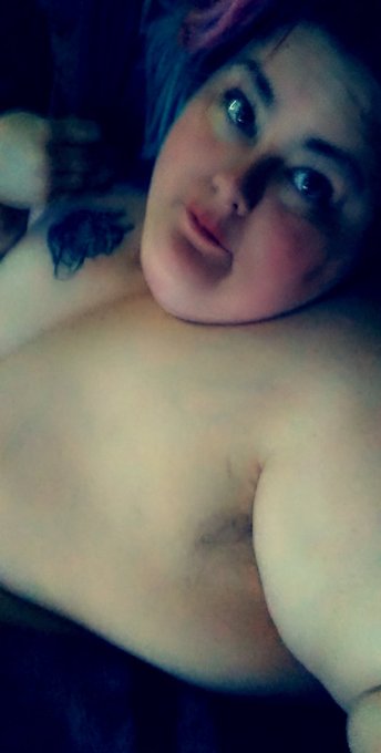Just laying in bed, lazy Saturday. Call me, let's talk. #phonesex   https://t.co/9OQuqguMBs https://t<a href="/tag/phonesex"class="tags"><span>#phonesex</span></a>