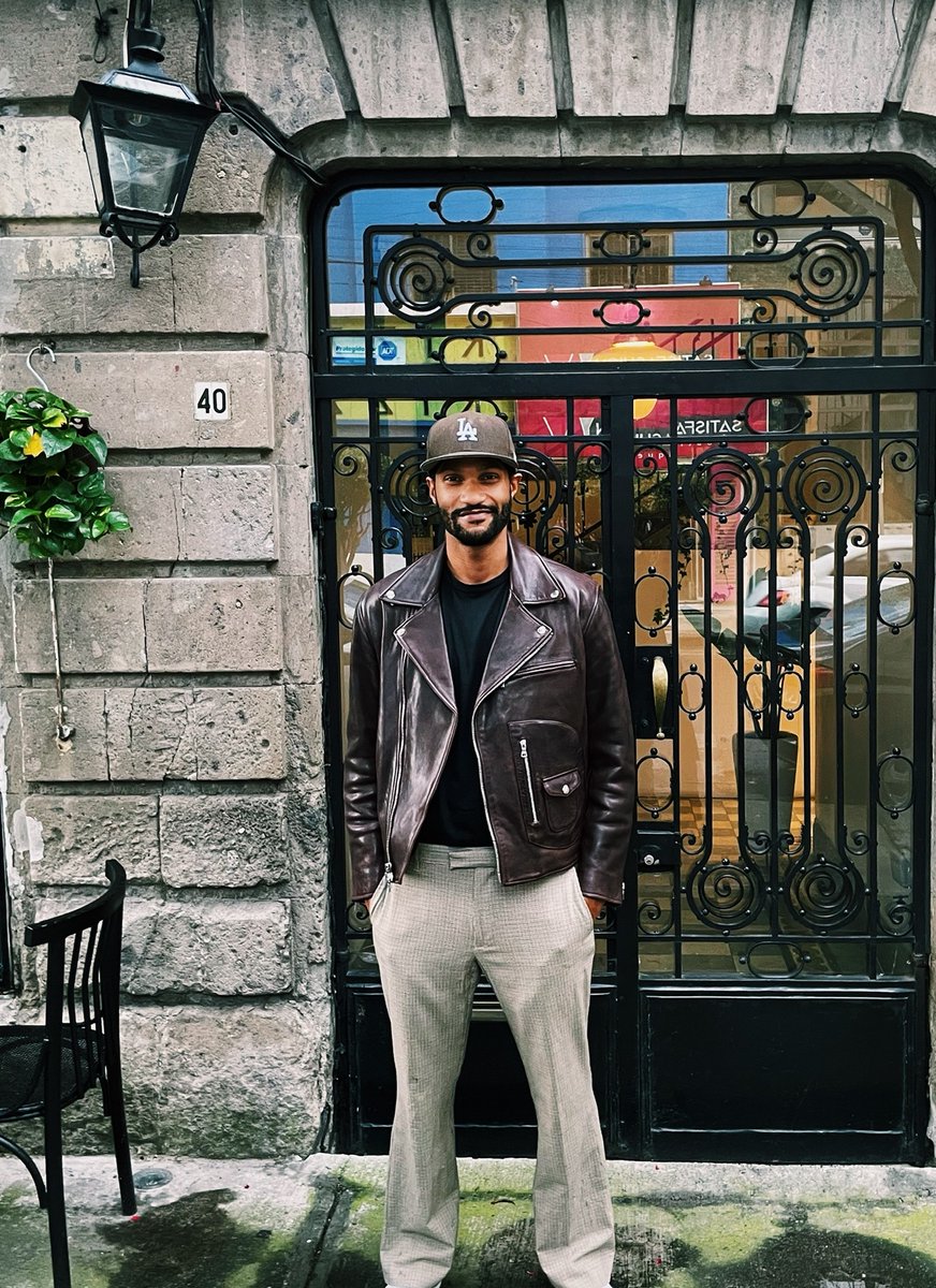 itsAByrd's tweet photo. New city, new seasons, new revolution. Thank you for all the birthday love.

#CDMX #mexicocity #yemanyá #pujol #caimanbar #byrdseyeview https://t.co/yZpVrI3ocb