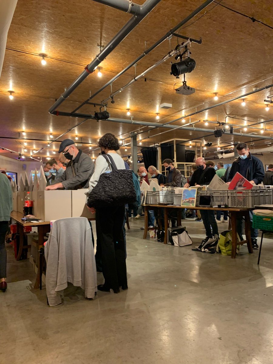 Die Welt ist #Vinyl (@ Markthalle in Basel, BS) swarmapp.com/c/iDstdwgvw7o