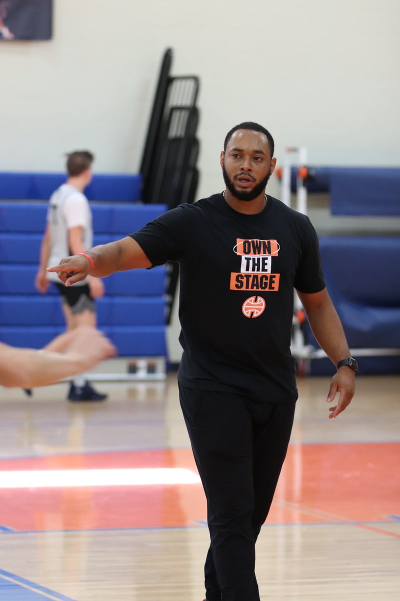 hoopseen's tweet photo. Tennessee Preview Camp in full effect! ✅✅✅ https://t.co/0zj3NM6to3