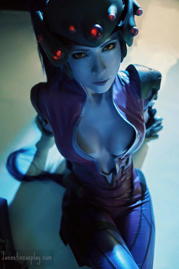 OtakuVisualArts's tweet photo. Widowmaker from the 2016 videogame Overtwatch.
Cosplay by Jannet Incosplay (@JannetIncosplay).
#Overwatch #Widomaker #videogames #gaming #ใณในใใฌ https://t.co/CTlmRmP9bQ
