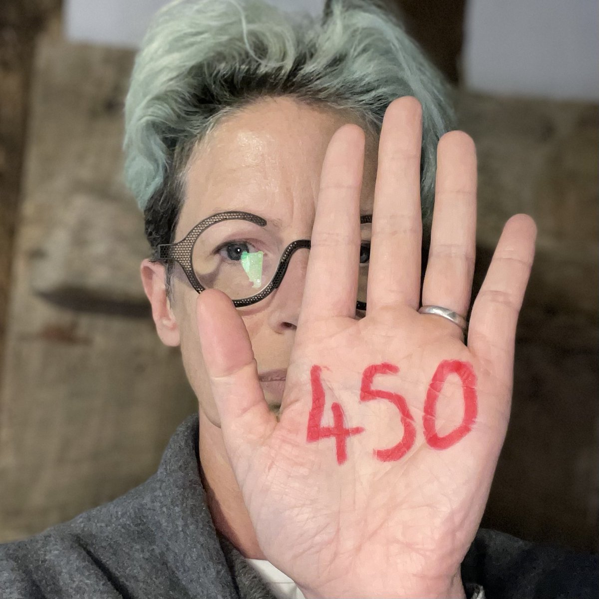 450 PEOPLE DIE FROM CANCER EVERY DAY. Not every cancer gets the PR/publicity that #breastcancer does when everyone jumps on the pink october bandwagon. Let’s share resources and help EVERY cancer patient get a better, longer life.