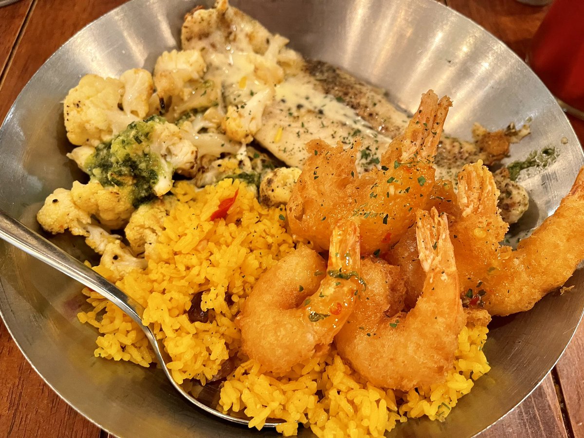 norlinkarim's tweet image. Dinner &amp;amp; mocktails after cup sleeve event &amp;amp; shopping with my sis @Nora_Jimin23 
#VirtualSaturdate #VirtualDinner #WAPmembers @_mahitabel @KookieBae26 @MamaArmy12619 @MyMagicShop97 @neferteedi @Cynthia134340 @KeiMagicShop @TannieFan @Btsarmymom_SG