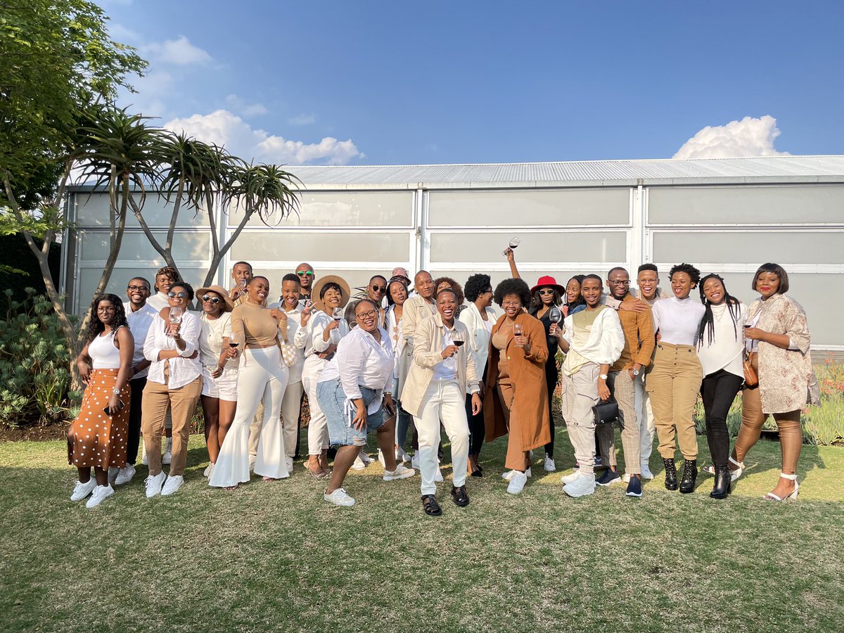 Cloud_Wine1's tweet photo. What a beautiful cloud wine official launch. Ndiyabulela for the support #cloudwine https://t.co/wTbLqc5626