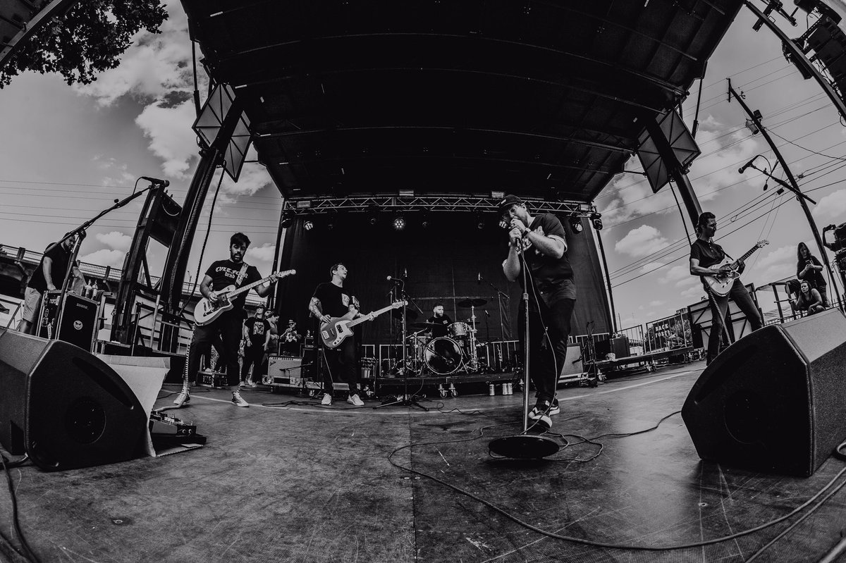 camsmithphotos's tweet photo. Meadows at Furnace Fest. Literally the only set I shot throughout the weekend, but it’s nice to remember I can still take photos. Gotta support the local day ones. https://t.co/8ZX1I8VHgR