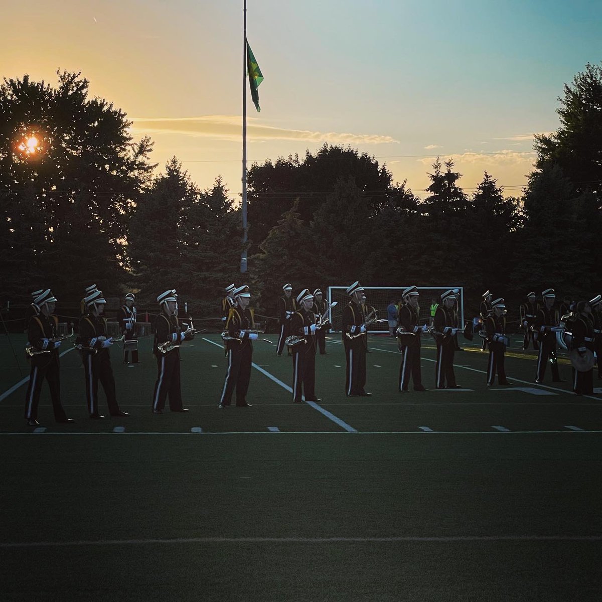 NDPBands's tweet photo. Homecoming 2021 Game 09.24.2021   Notre  Dame  vs  Divine  Child  goirish☘️ #gogreen #greasedlightning #ndpmarchingband2021 #fightingirish @NDPMA https://t.co/CIw5FICGEe