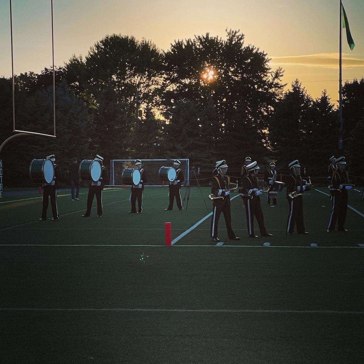 NDPBands's tweet photo. Homecoming 2021 Game 09.24.2021   Notre  Dame  vs  Divine  Child  goirish☘️ #gogreen #greasedlightning #ndpmarchingband2021 #fightingirish @NDPMA https://t.co/CIw5FICGEe