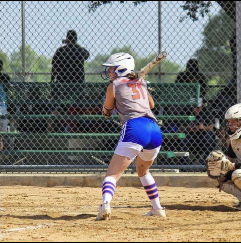 haylegerberding's tweet photo. So happy to announce that I will be continuing my academic and athletic career at Allen CC. A huge thank you to all my family, friends, coaches, and teammates for helping me get to where I am today❤️🤍 @RedDevilSB @CHSNDNSoftball @ksbluesox https://t.co/Cx3aRoKVEC