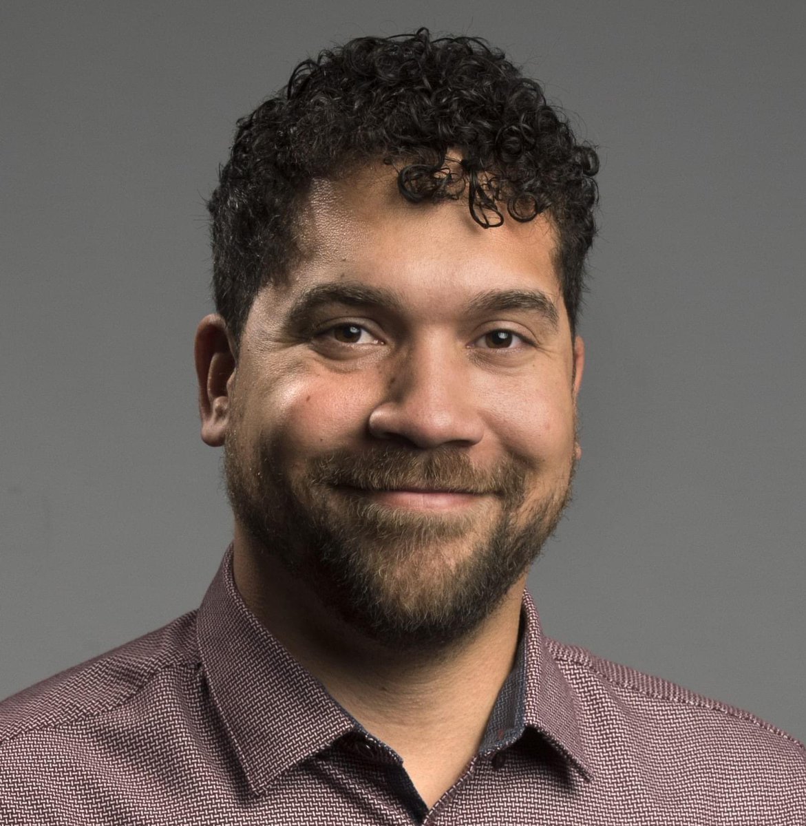 TerpsinDC's tweet photo. We're ONE week away from #Tips4Terps, and it's time to meet our next bartender, Robert Klemko. A 2010 journalism grad, he’s worked at Sports Illustrated and The Washington Post.
Come meet Robert on October 9th at metrobar. https://t.co/j1o8OeSVyJ
#Tips4Terps #BeatOSU #DCTerps https://t.co/Nn7j6oE4p6