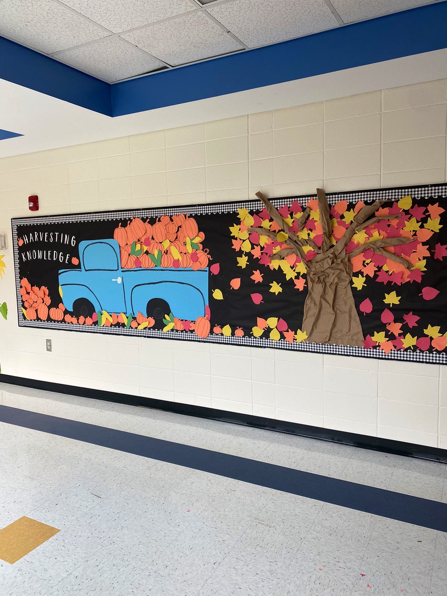 mancinelli_sm's tweet photo. MOE Beautification Day was great! 🍂🍁 @ManningOaksFCS https://t.co/QMdxYCLWsw
