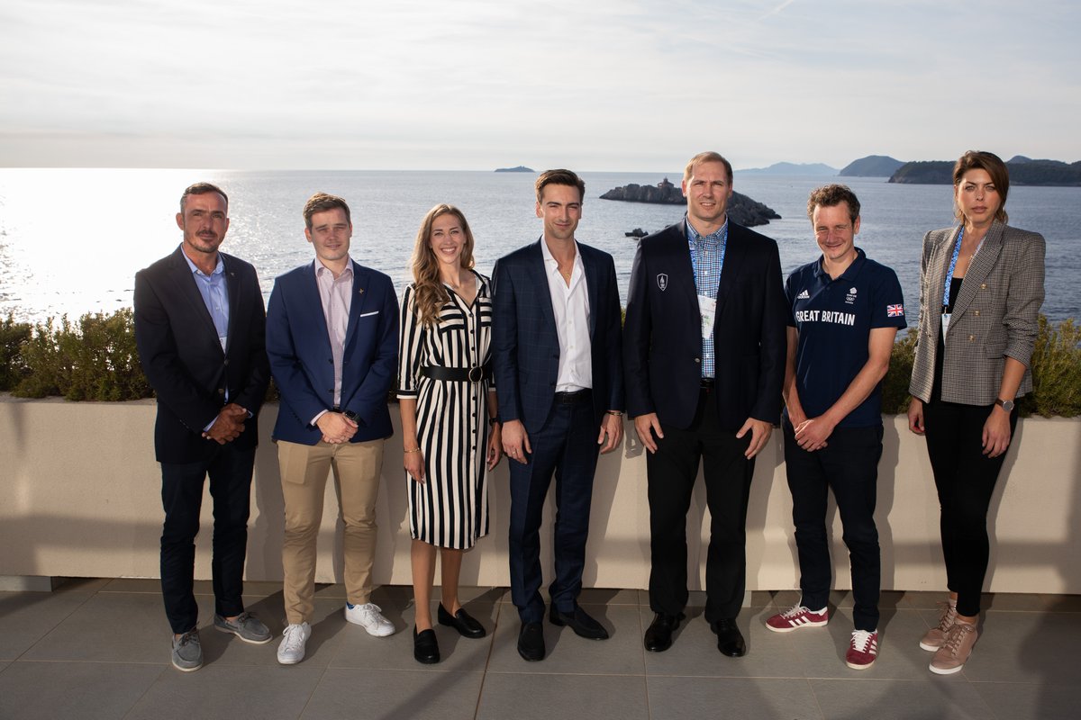 The_EOC's tweet photo. We have a new Athletes' Commission!
Gerd KANTER 🇪🇪
Jonathan GUERREIRO 🇷🇺
Alexandra LONGOVA 🇸🇰 
Gwladys EPANGUE 🇫🇷         
Blanka VLASIC 🇭🇷                 
Alistair BROWNLEE 🇬🇧                            
Pavlos KAGIALIS 🇬🇷                  
Viktor KNOCH 🇭🇺 https://t.co/wCDBhMgOUJ