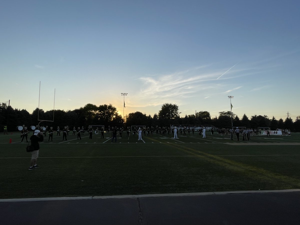 NDPBands's tweet photo. 10.01.2021 Notre Dame Prep vs Erie Mason #goirish☘️ #gogreen #greasedlightning #ndpmarchingband2021 #fightingirish @NDPMA https://t.co/KgFRf6Soiz
