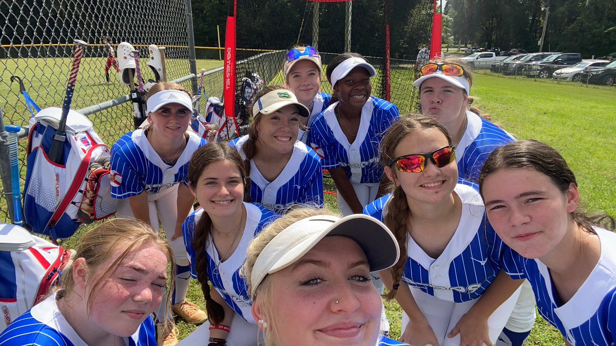 mackluck134's tweet photo. any coaches looking to watch some softball this Saturday tune into our live stream at 12:30, 3:30, and 5:00!!! https://t.co/Cbr8Mv5LRV @flprospexsoftb1 @CoachJackieHuff @darrenolivo @scsbcoach_bev @FSU_CoachWilson @coach__cavanagh @Coach_Jo4444 @CoachStrinz https://t.co/DlVyIWhkPQ