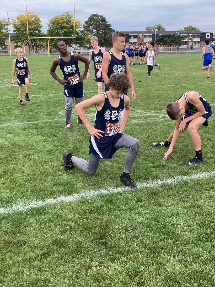Consi_USAteach's tweet photo. https://t.co/UUED1epfEe!!!!!!!!! Wow π€© what a meet. Every DMS Hawk had a PR today!! Even our JV runners who ran in the rain βοΈ!!!! SUCH a fun meet. #proudcoach #DecaturProud #mywhyππΌ @DMSHawks https://t.co/WcVUbD8vu8