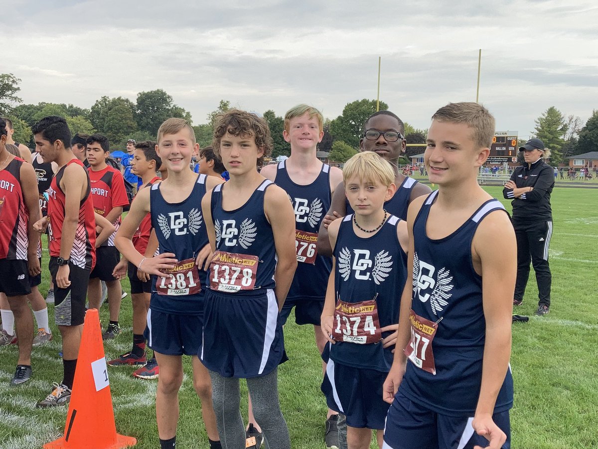 Consi_USAteach's tweet photo. https://t.co/UUED1epfEe!!!!!!!!! Wow π€© what a meet. Every DMS Hawk had a PR today!! Even our JV runners who ran in the rain βοΈ!!!! SUCH a fun meet. #proudcoach #DecaturProud #mywhyππΌ @DMSHawks https://t.co/WcVUbD8vu8