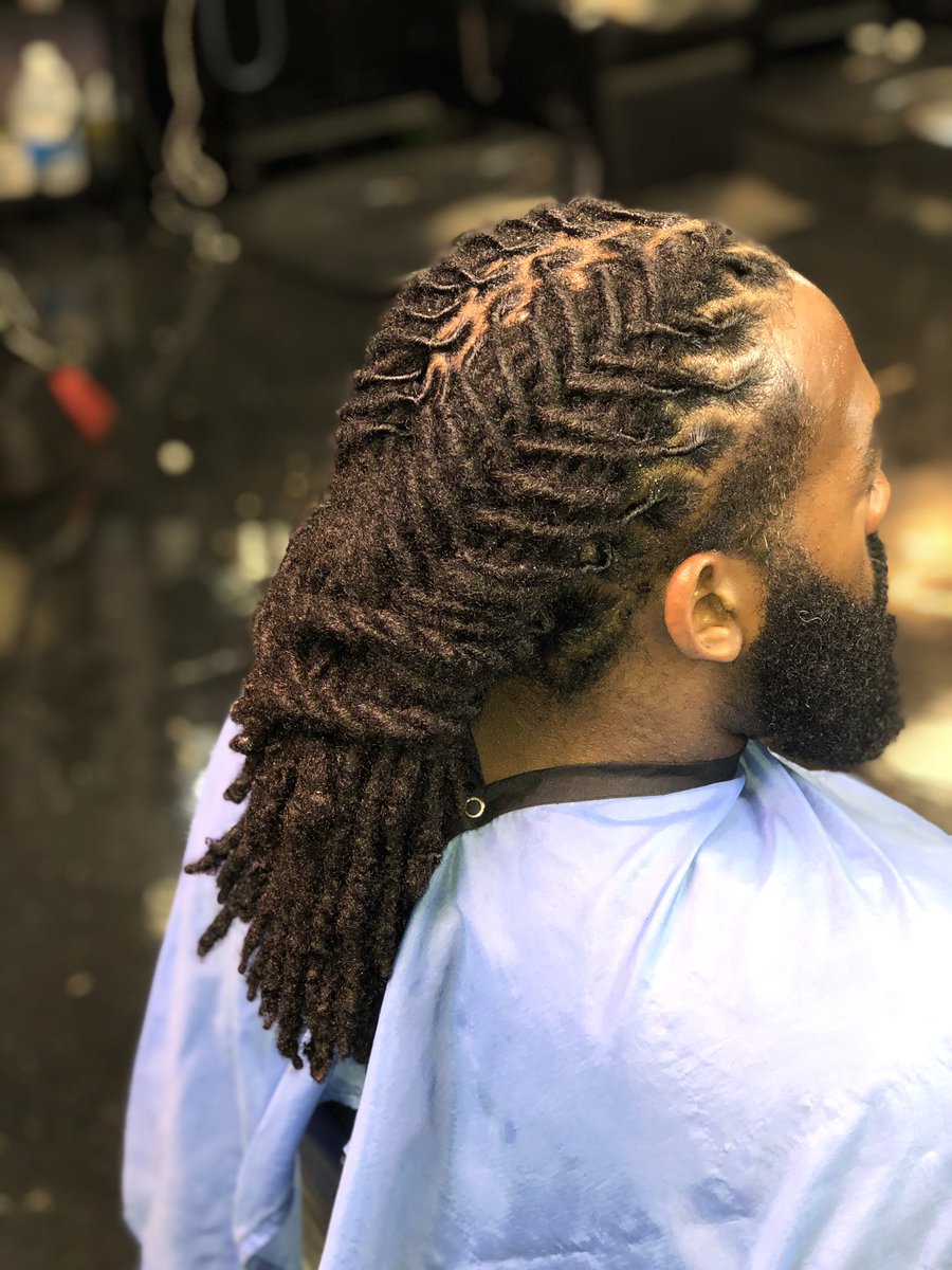 TeenaMarieLocs's tweet photo. Just like car insurance, ur locs should have full coverage 😘
#locs #interlocking #starterlocs #cornrows #locstyles #twists #teenamarie #teenamarielocs #memphis #memphisTN #memphisloctician #menlocstyles #womenlocstyles #901loctician #loctician #teamilikethehairGodgaveme https://t.co/7I1gKwCxoX