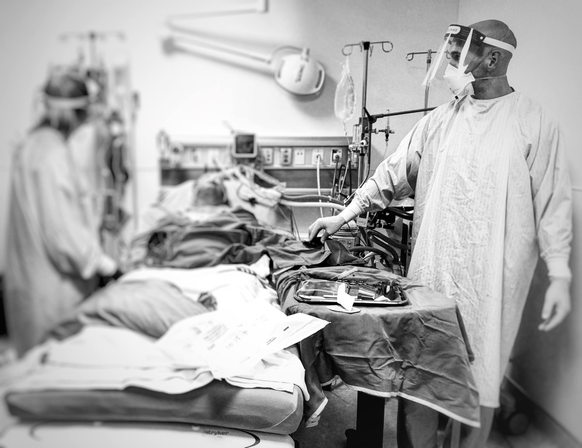 PfParks's tweet photo. Here's one of the many AWESOME Respiratory Therapists at work on the frontlines at MHRH. They have gone above and beyond in all hospitals...
As awesome as RTs are, you would be better off not requiring their skills.
Get vaccinated. Physical distance + wear masks.
#FirebreakAB https://t.co/hWvbJYRwnx
