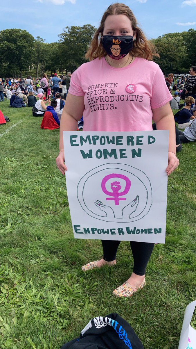Emmy628's tweet photo. Still here. For Ruth and all the people unable to protest. For women. I support #plannedparenthood #ProChoice #RoeVWade #WomensMarch2021 https://t.co/iXv8zVDZvI