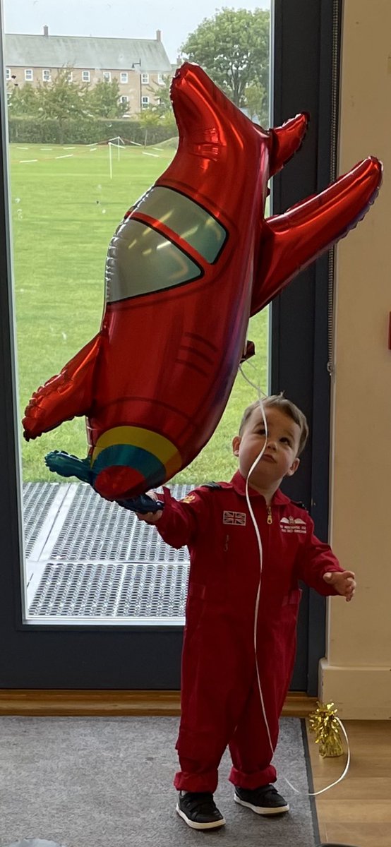 PhilT_Official's tweet photo. Leo had a great 2nd birthday party. He loves aeroplanes and making the noises. @rafredarrows best birthday outfit! #newrecruit https://t.co/Bd7zvzI2ab