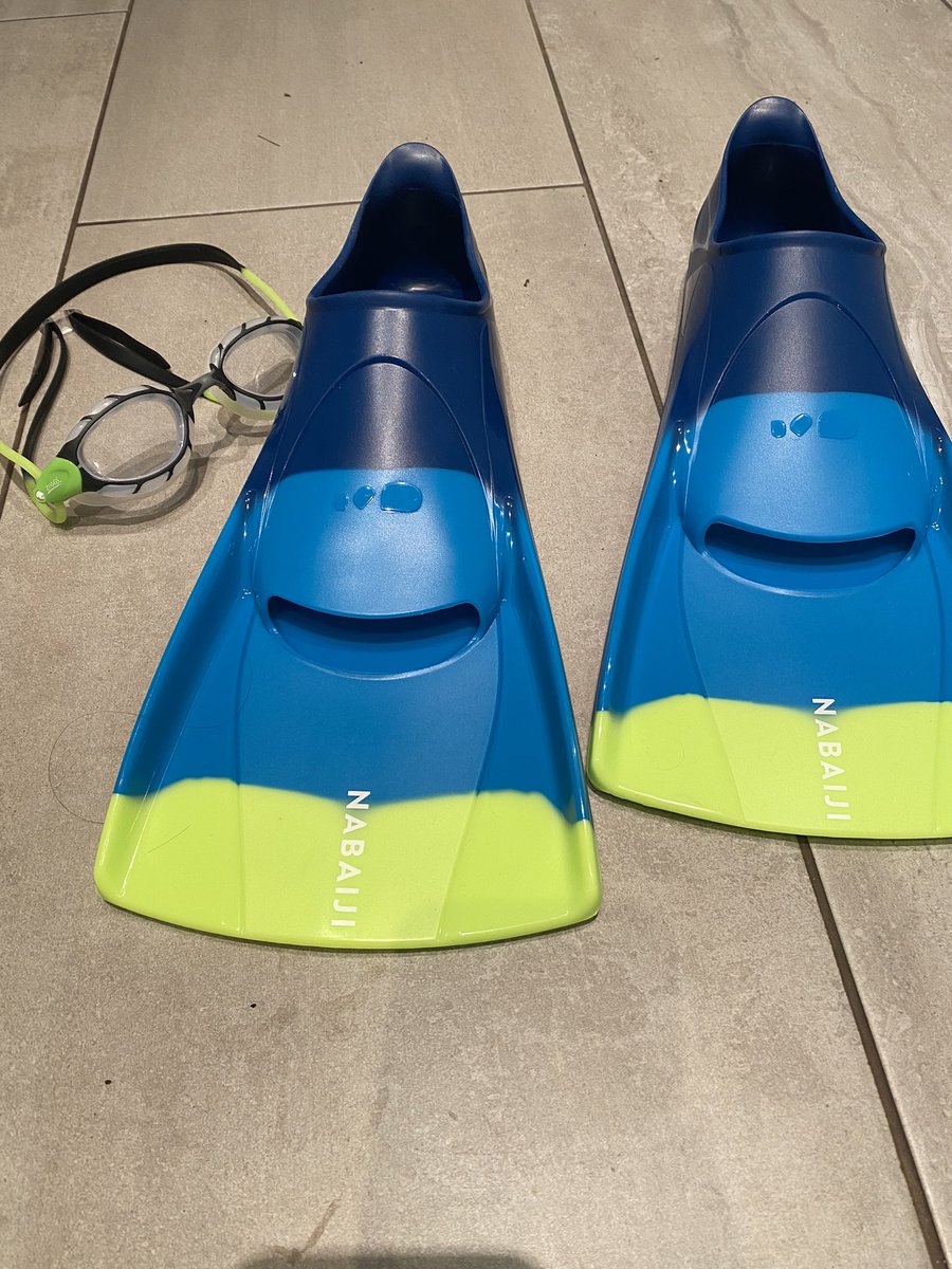 newsroomgirl's tweet photo. Soon time to try out these bad boys any tips? #freestyle #frontcrawl https://t.co/HzdQbDBMZg