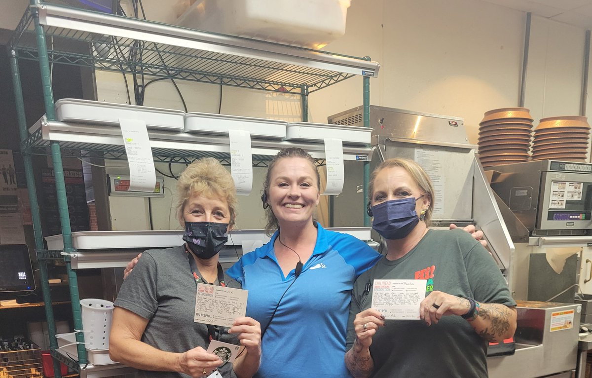 Flgirl80's tweet photo. It is so easy to love your career and be happy with the decisions you made in it, when you have these two amazing Tms in it. Gwinnett would not be same without these two. #makingeveryguestcount #chilislove @Obione52 @rhyman101 @BeckyMBennett https://t.co/Jlh2WKRLvA
