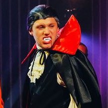 niallstreams's tweet photo. ‘Tis the season 🎃 👻 🧛🏼‍♂️ 
Niall Horan Edition https://t.co/VTI9B6ndVo