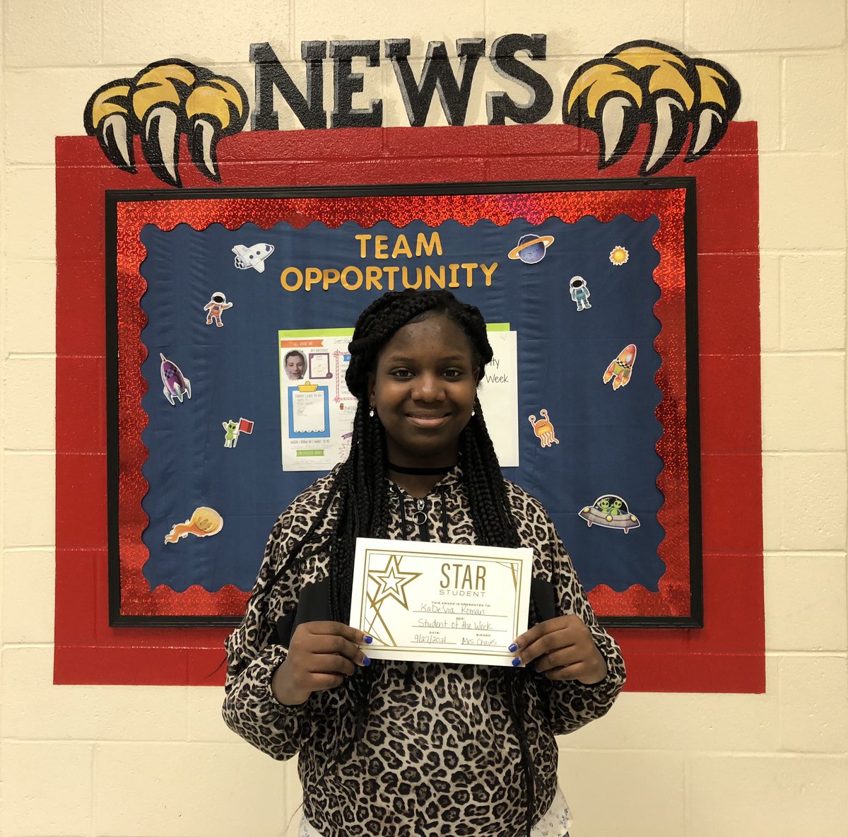 MMSOpportunity's tweet photo. Congratulations to KeDevia Roman for representing Team Opportunity’s Students of the Week! @MadrasEagles https://t.co/RJBSikjOcO