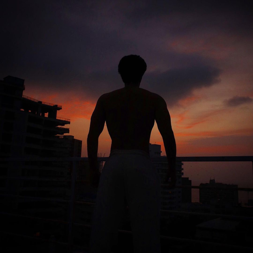 Chasing.. 🌅