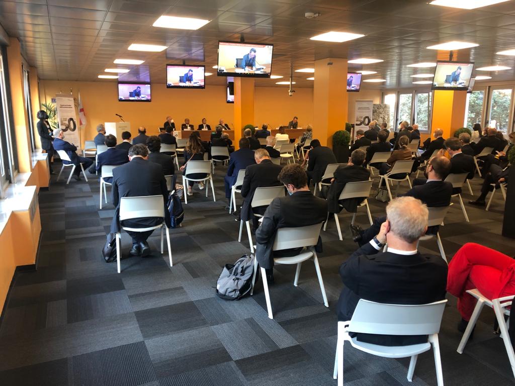 aiga_genova's tweet photo. Fabio Cavaletti e Caterina Fabbrizio, vicepresidenti di @aiga_genova, hanno partecipato agli eventi organizzati per i 50 anni dalla istituzione dei #TAR.

#AIGA #AIGAGenova
#avvocati #studiolegale https://t.co/aQDDQgxqWa