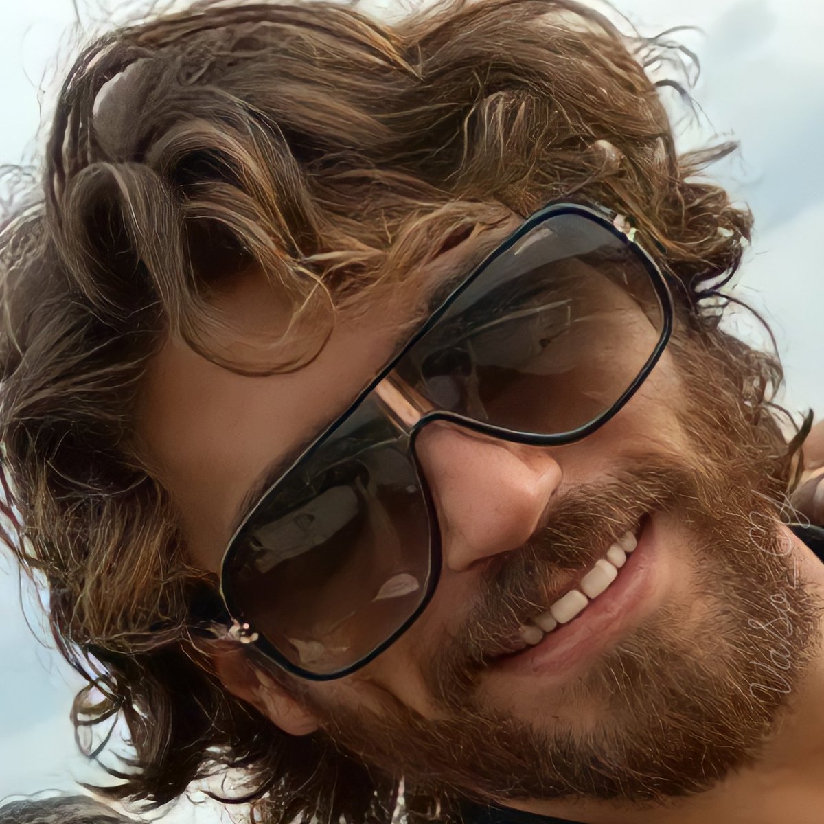 I vote  #CanYaman  for 
The most handsome face of 2021
#100MostHandsomeFaces2021
#100faces2021
#tccandler   
<a href="/tccandler/">TC Candler</a>
