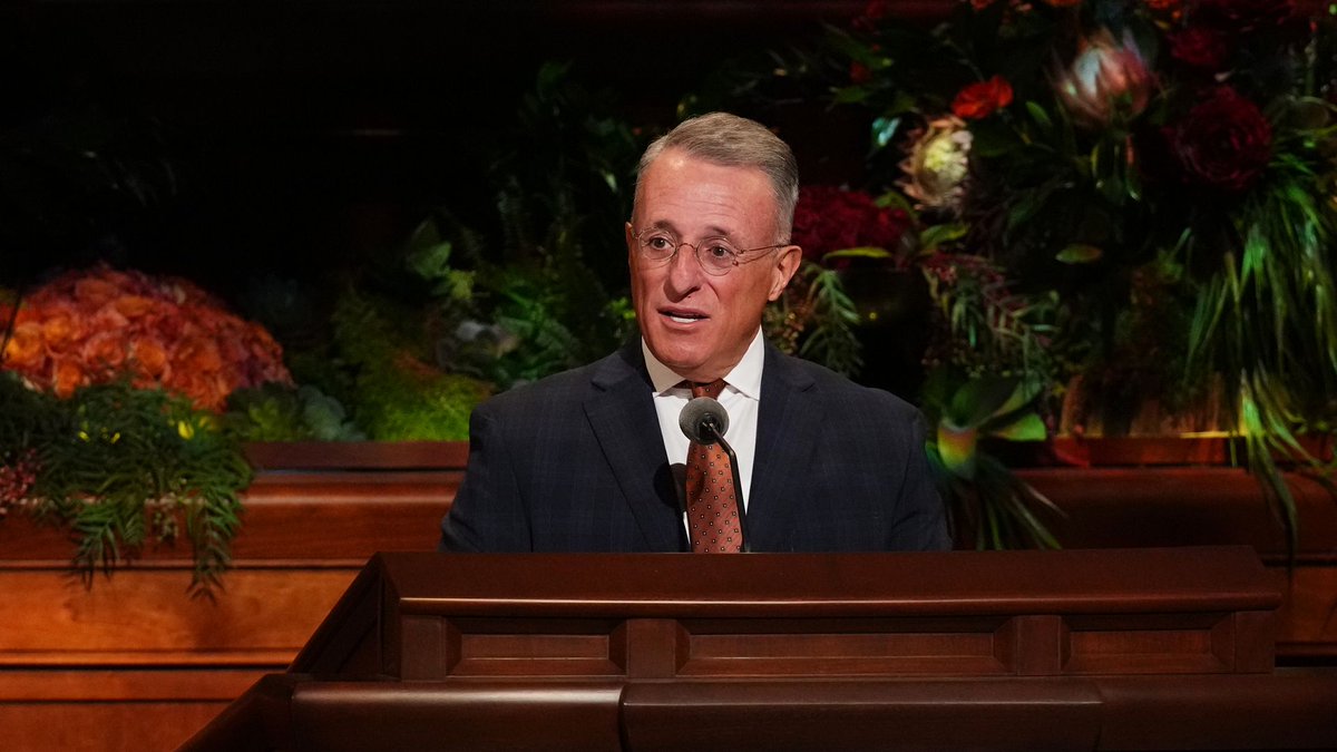 Ch_JesusChrist's tweet photo. “We should never make harsh and cruel judgment of our neighbor, because we are all in need of understanding and mercy for our imperfections from our loving Heavenly Father.” —Elder @Ulisses__Soares, Oct. 2021 #GeneralConference https://t.co/vHB8WBchnx